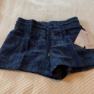 Athleta Cabo Linen Textured 4” Shorts